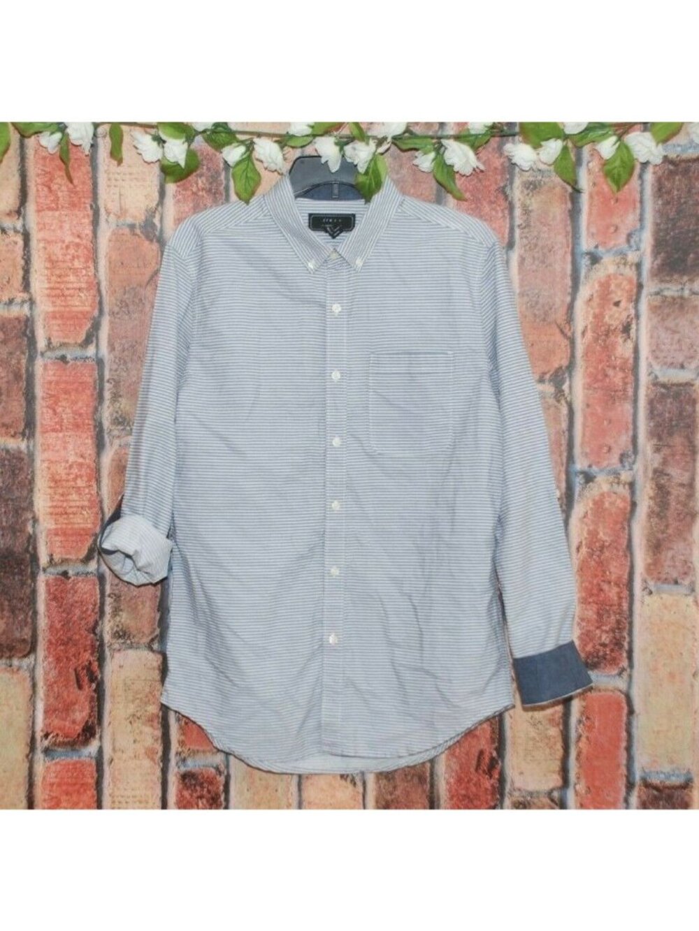 21 Men Men's Gray Striped Shirt Size L Long Roll Tab Sleeve Button Down Pocket